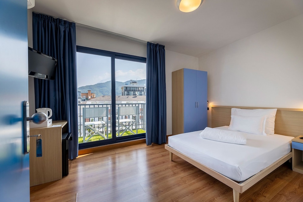 Hi Hotel 14/47
