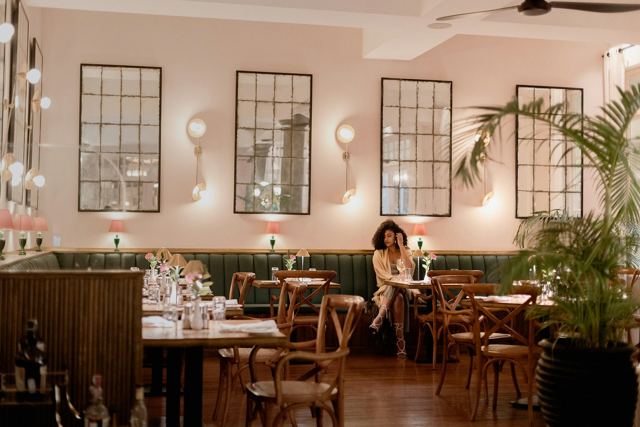 Hemingways Nairobi 25/54