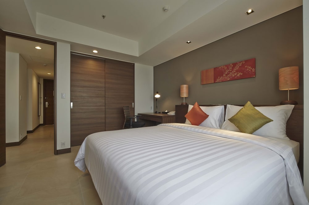 Axia South Cikarang Service Apartment 18/75