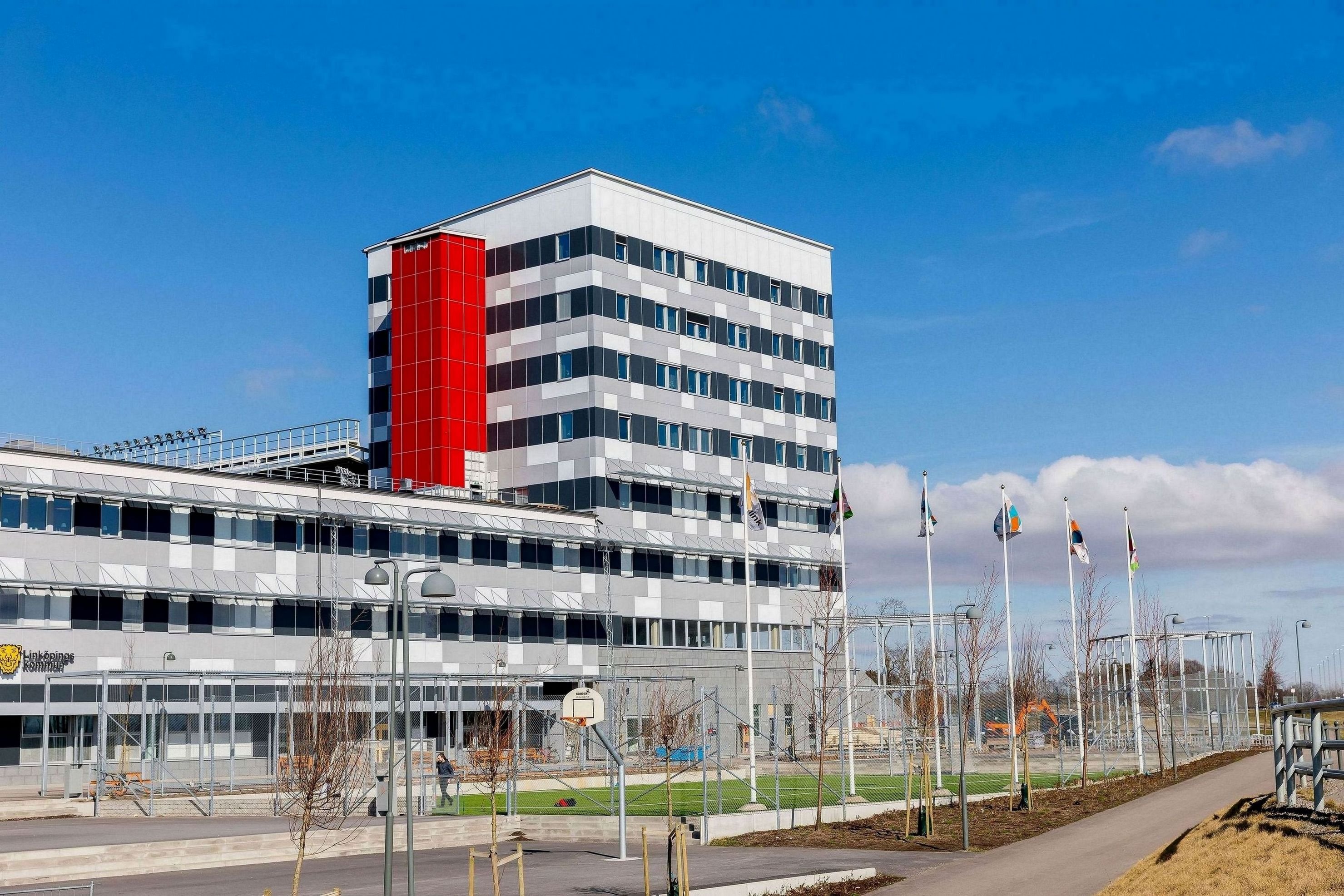 Apartdirect Linköping Arena 1/5