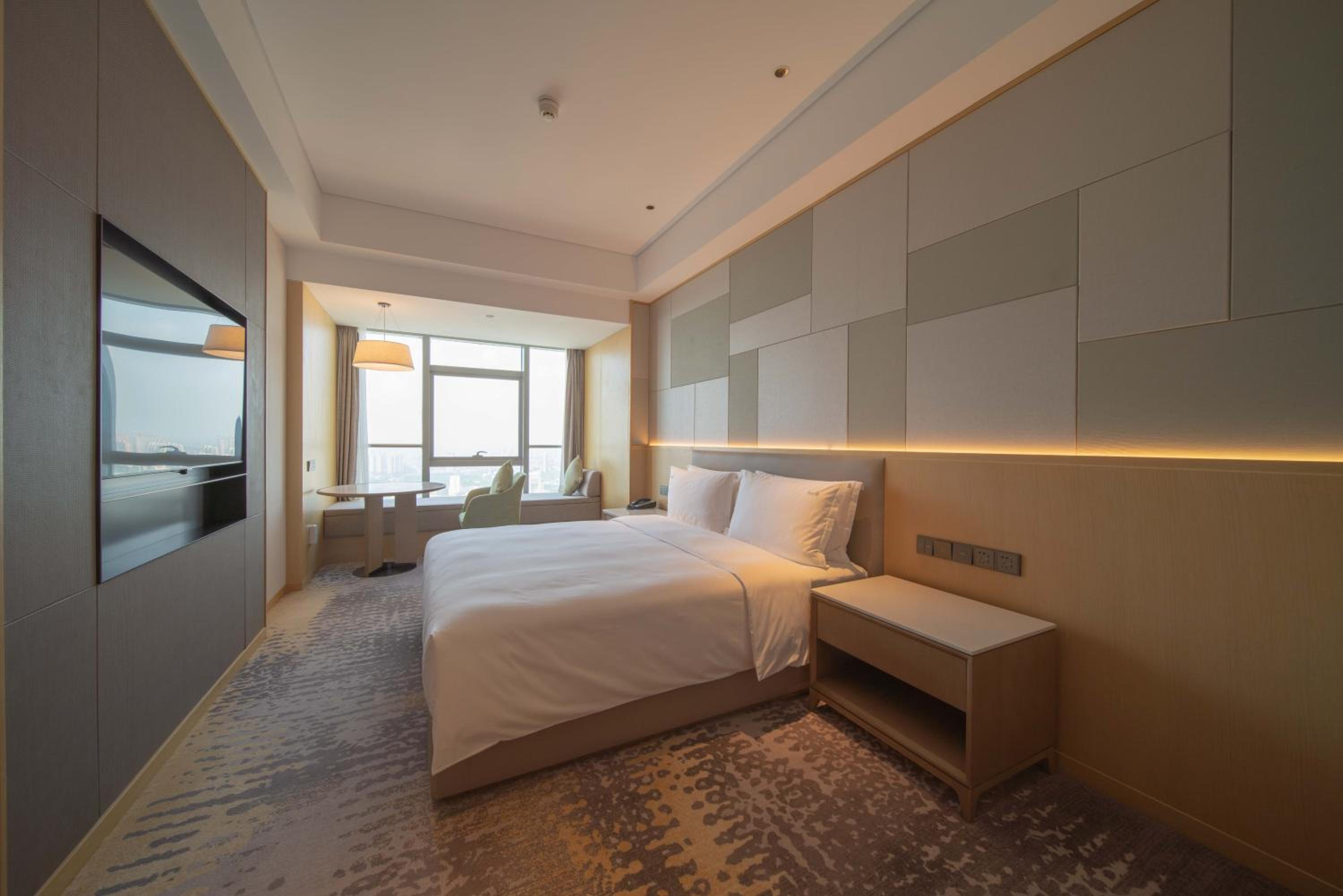 Room, King Bed, Side Sea View