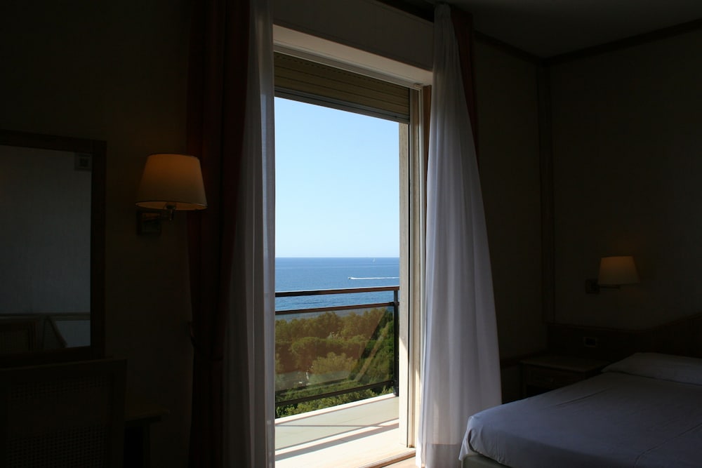 Hotel Bobby Executive 20/50