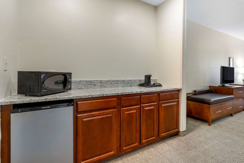 Comfort Inn & Suites Lenoir Hwy 321 Northern Foothills 3/40