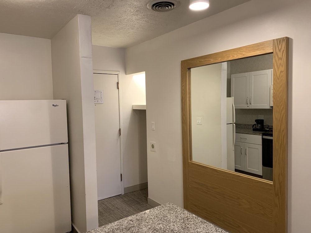 Split Rock Resort 28/79