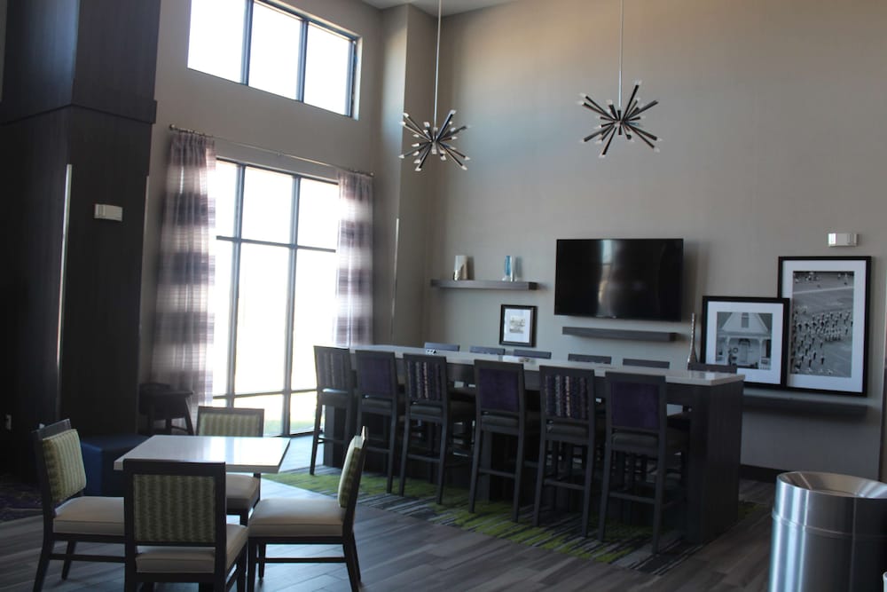 Hampton Inn And Suites Guthrie 46/53