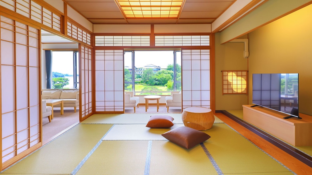 Ooedo Onsen Monogatari Premium Hotel Sohkan 24/46