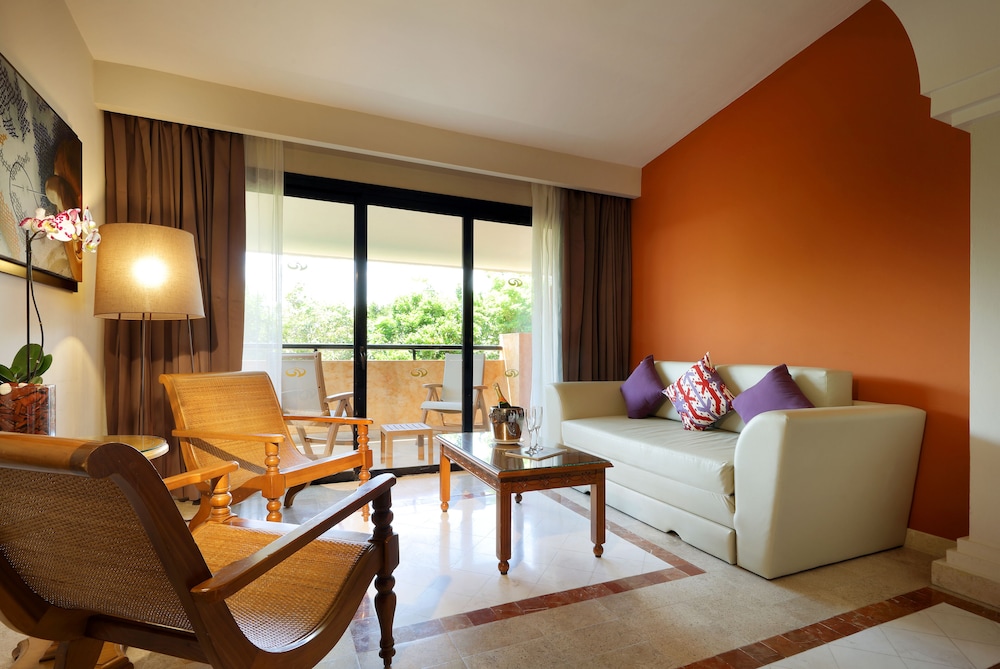 Grand Palladium Colonial Resort Spa All Inclusive 23/47