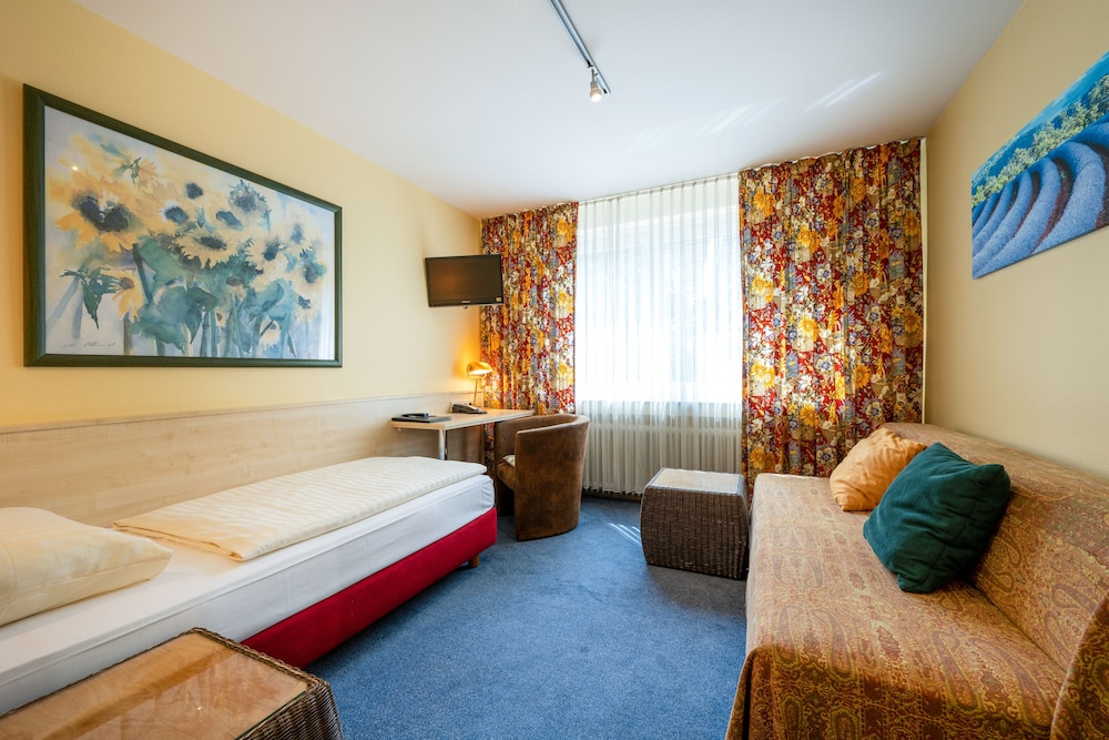 Hotel Arosa (Hotel Arosa Dusseldorf Oberkassel) 15/34