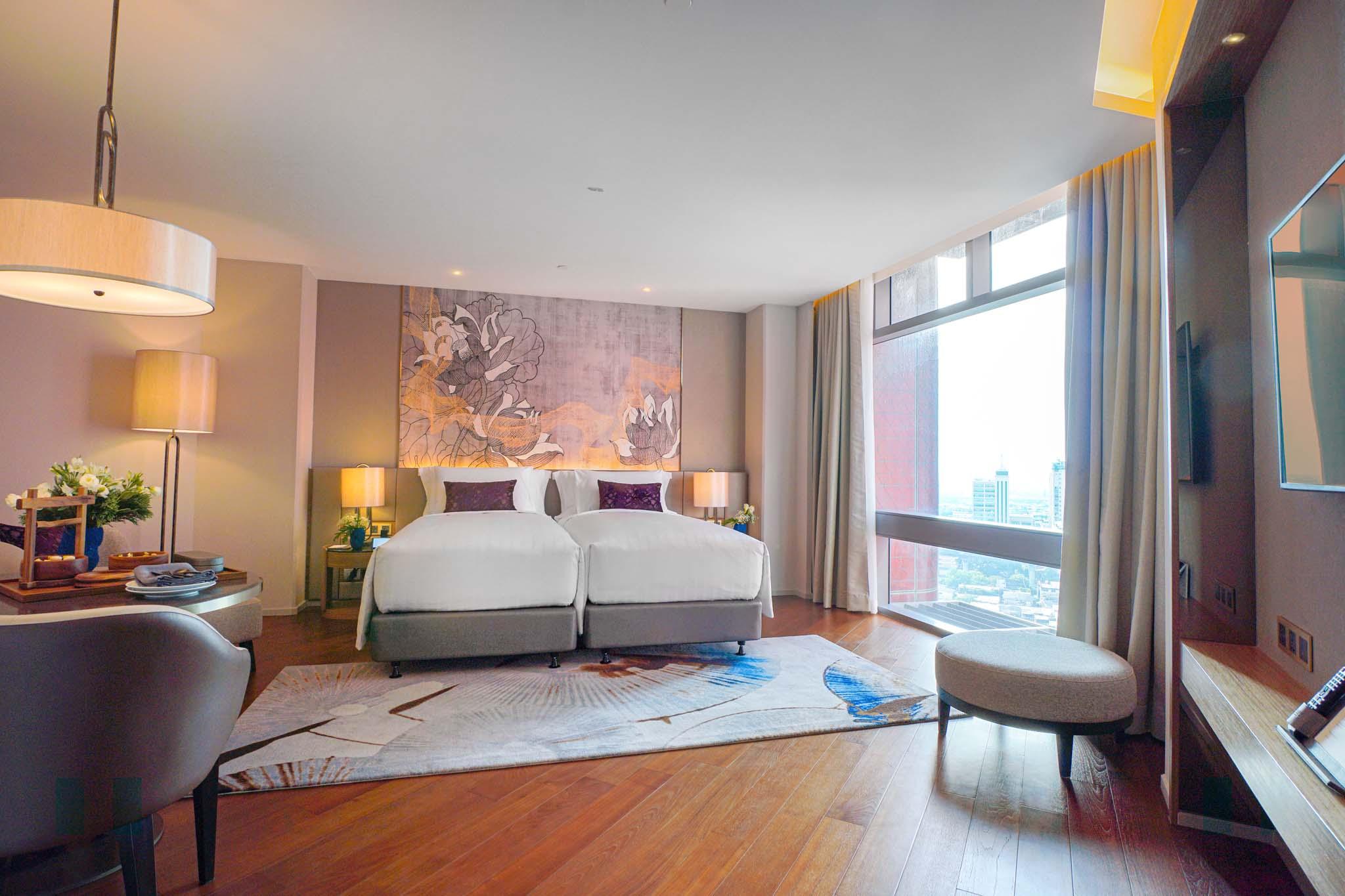 Premier Room