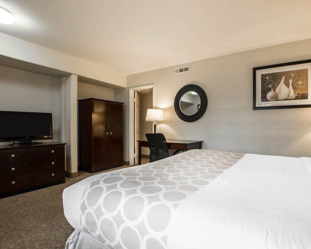 Rodeway Inn Convention Center 9/32