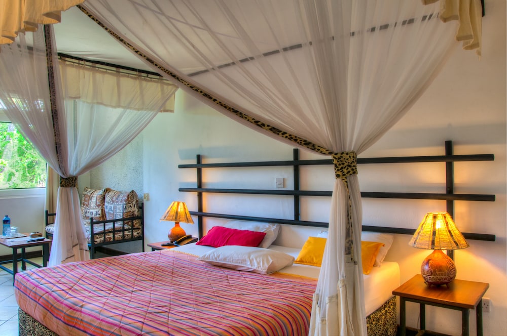 Kahama Hotel Mombasa 7/39