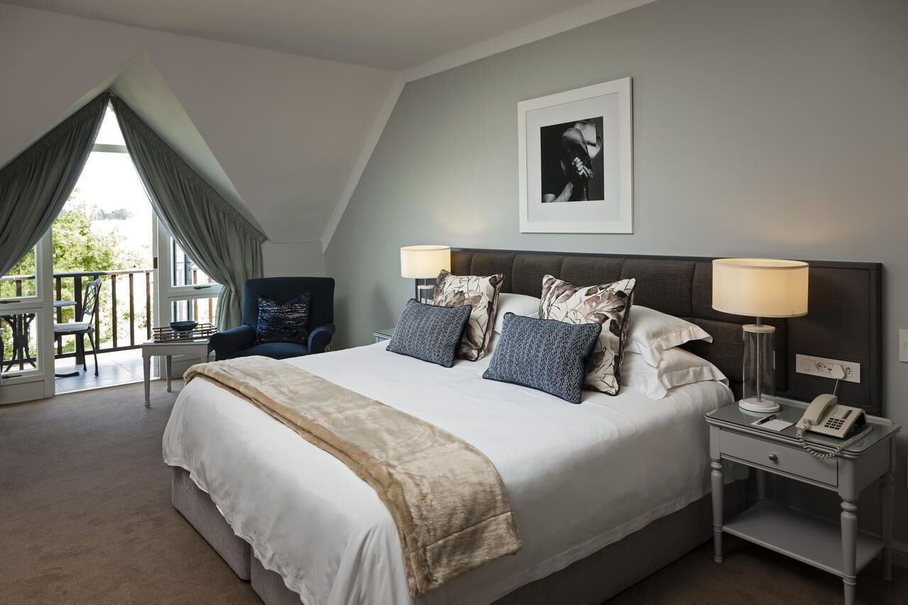 CLASSIC, TWIN BEDS