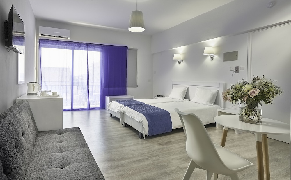 Mikes Kanarium City Hotel 28/57