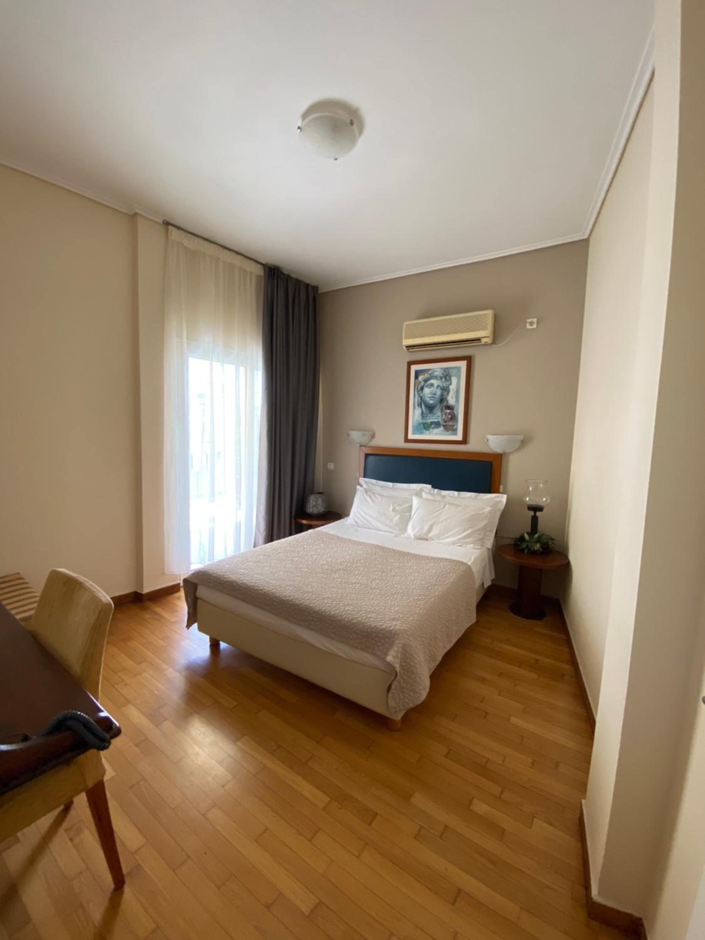 ROOM, DOUBLE OR TWIN BED, ACROPOLIS VIEW