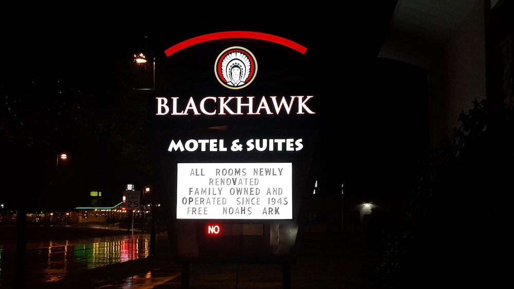 Black Hawk Motel 3/50