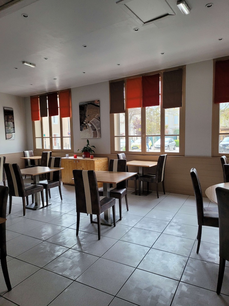 Kyriad Orange Centre 37/69