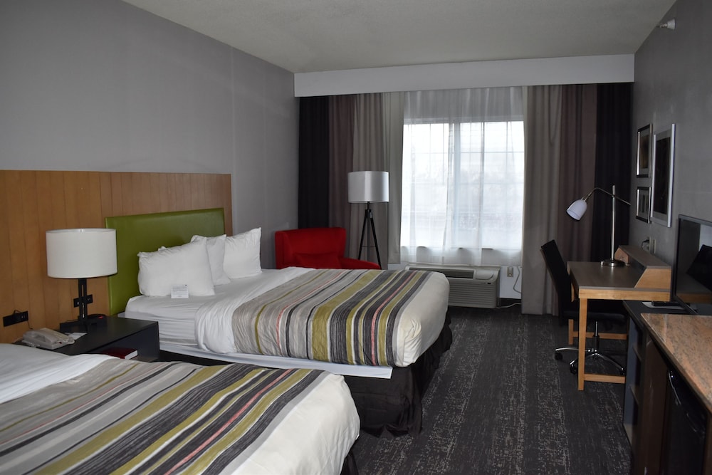 Country Inn and Suites By Radisson, Hagerstown, MD 12/39