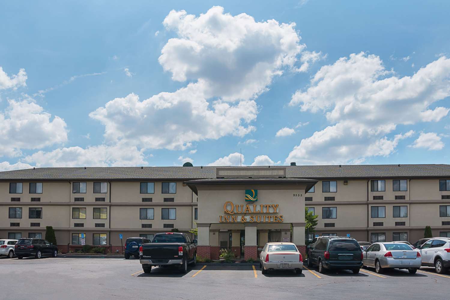 Quality Inn and Suites Detroit Metro Airport 3/27
