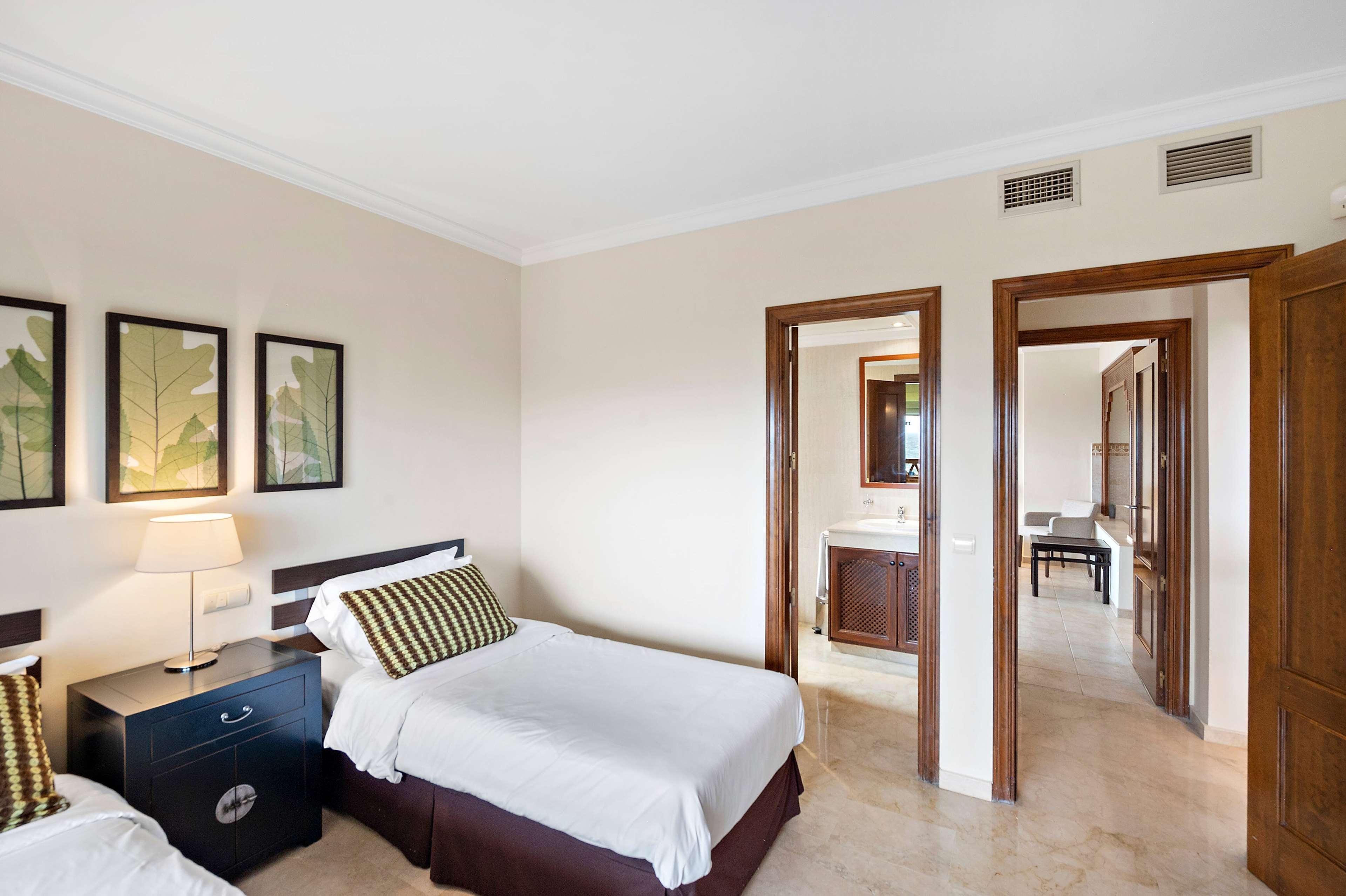 Premium Plus Two Bedroom Suite Hot Tub 4pax، Wyndham Grand Costa del Sol 8/10