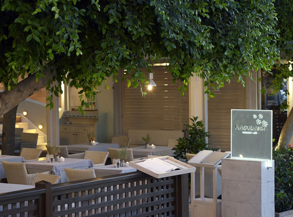 Kyma Suites Beach Hotel 45/50