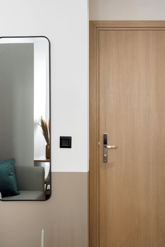 Ermass Modern Living Apartments 14/50