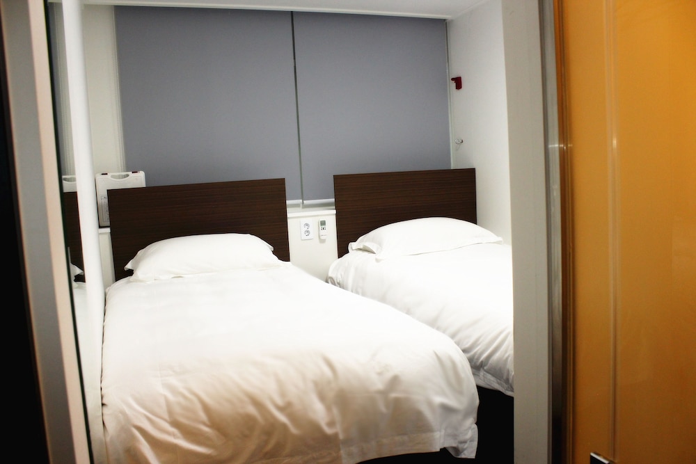Philstay Myeongdong Central Hotel 6/53