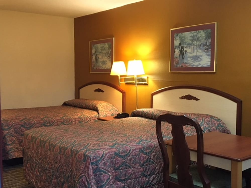 Budget Inn Talladega 34/61