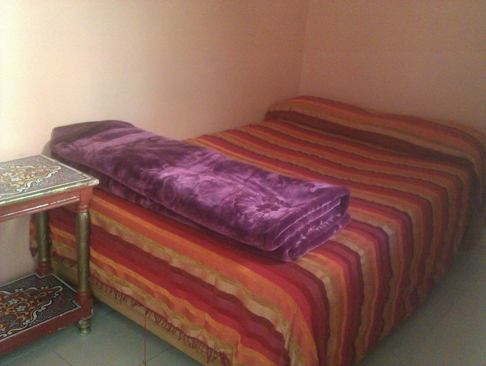 MULTIPLE BEDROOMS, STANDARD, DOUBLE BED, SHARED BATHROOM
