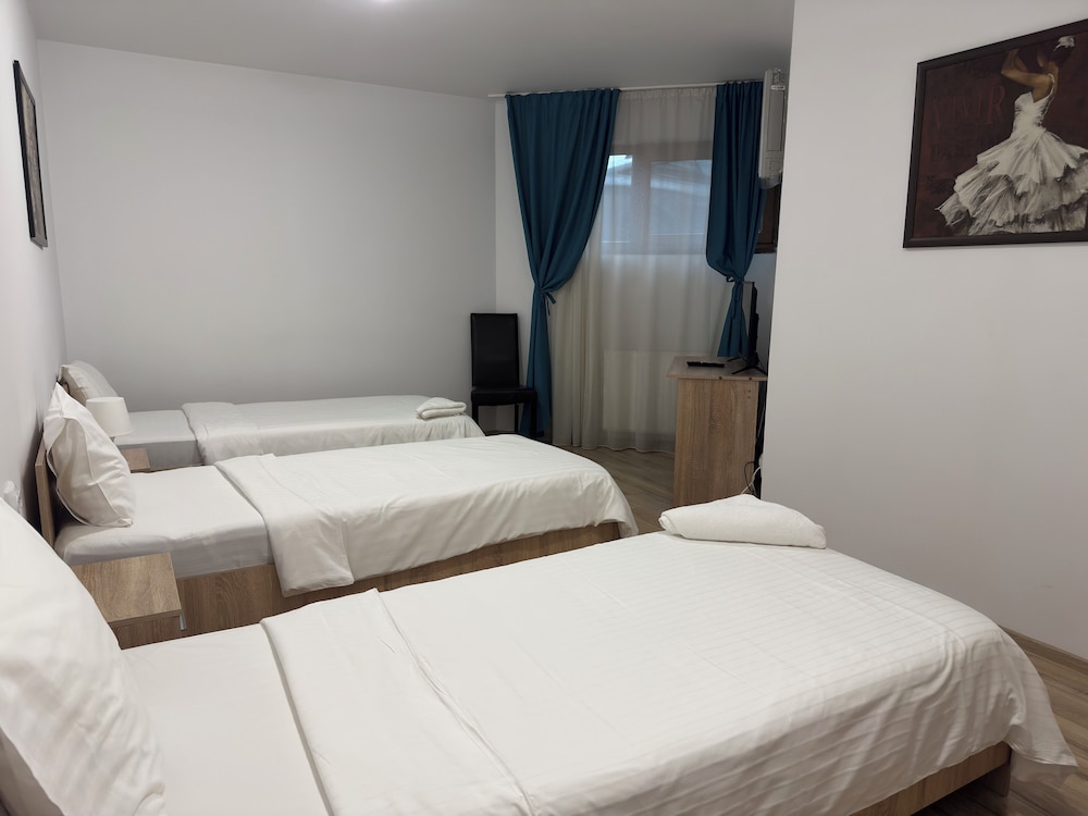 Monte Carlo Palace Rooms 32/58