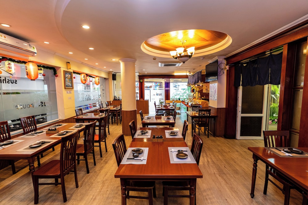 Hoang Ha Hotel 52/67