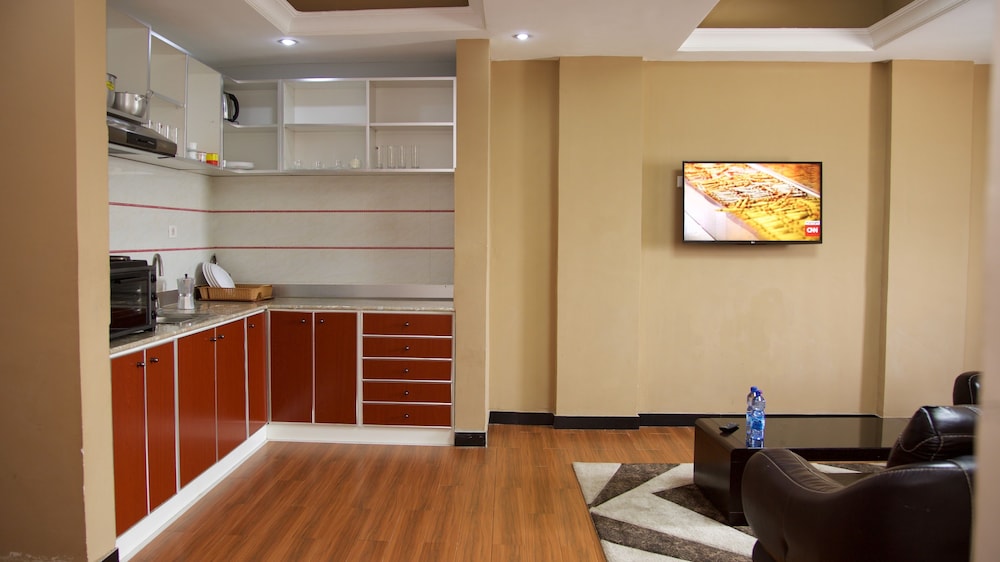 Yinm Furnished Apartment 7/48