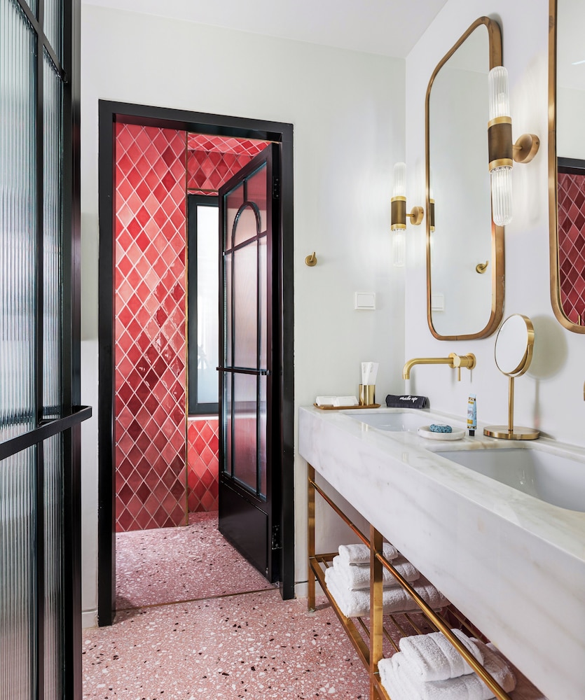 Gatsby Athens Hotel 69/69