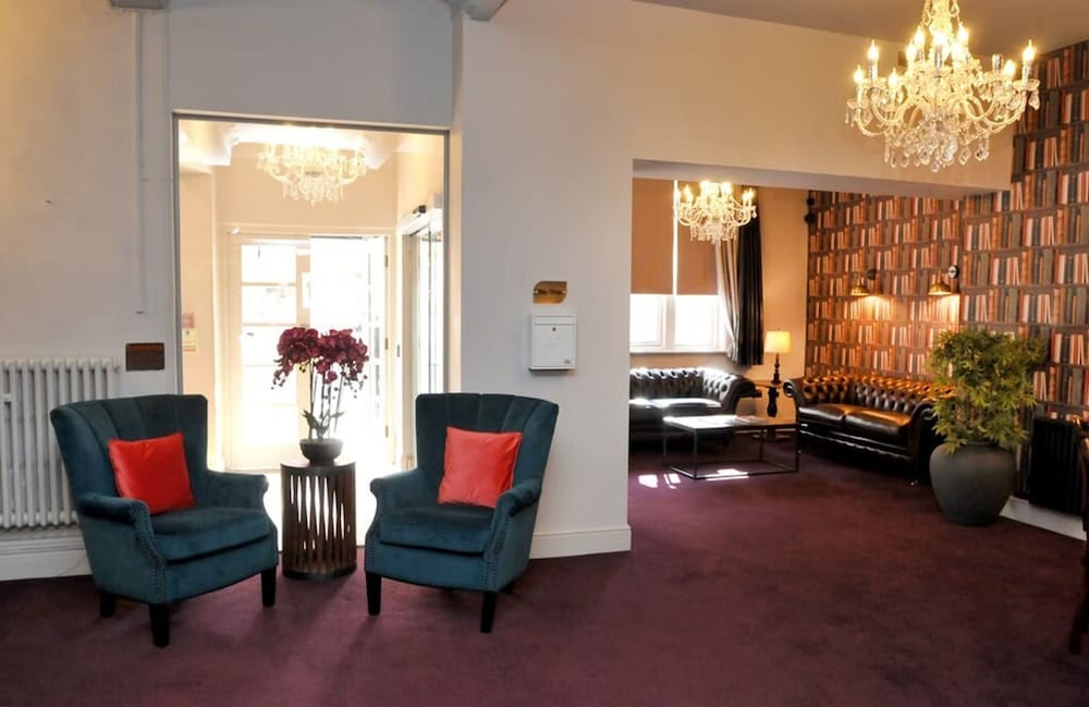 The Royal Hotel Crewe, A BRILLIANT Collection, Powered by OYO 31/47
