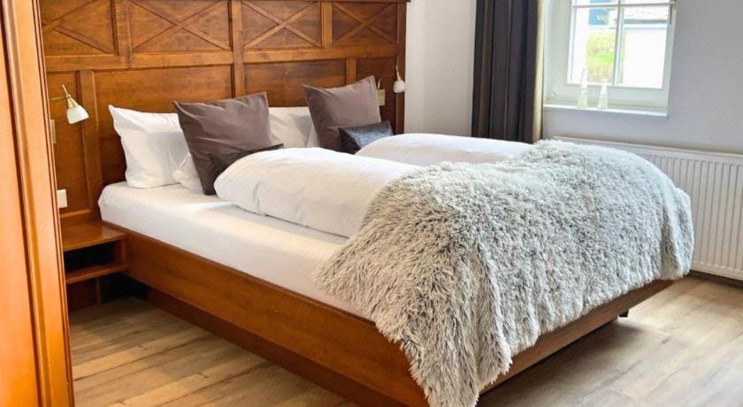 Standard, Double Bed
