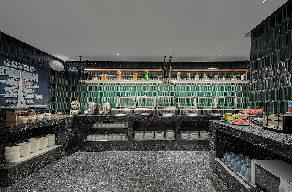 Lan Wan International Hotel 48/50