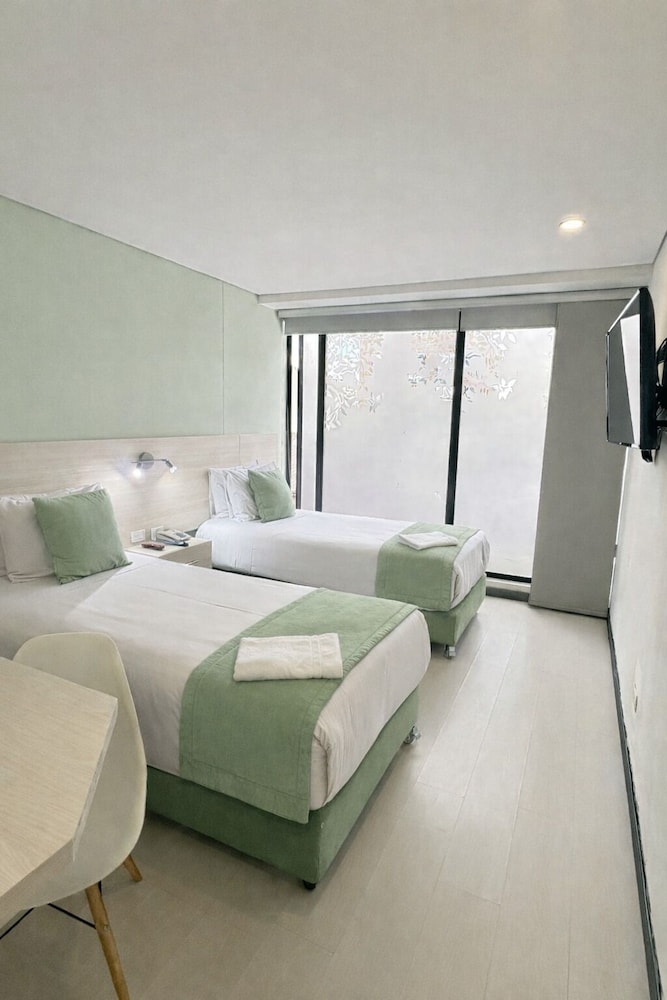 STANDARD, TWIN BEDS
