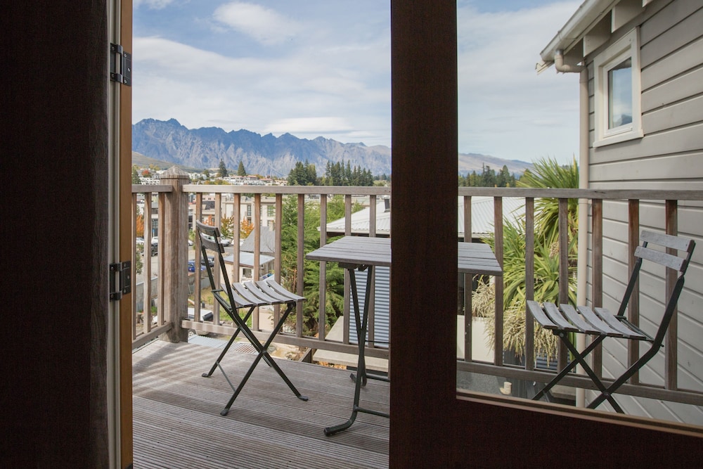 Dairy Private Luxury Hotel 48/81