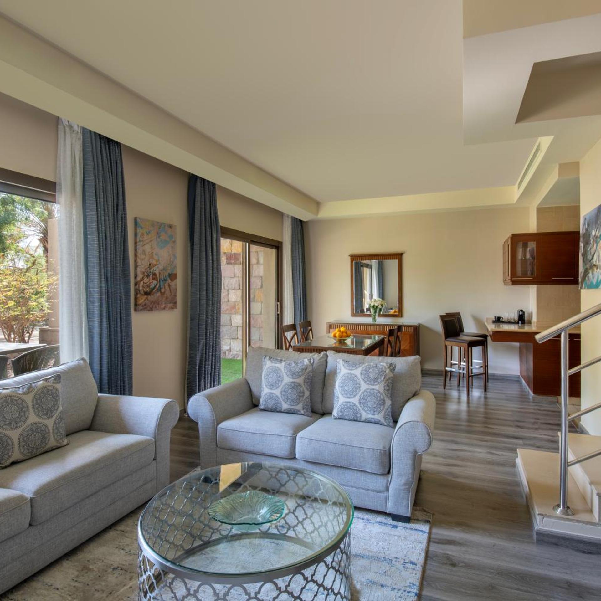 Royal L'azure Resort 32/55