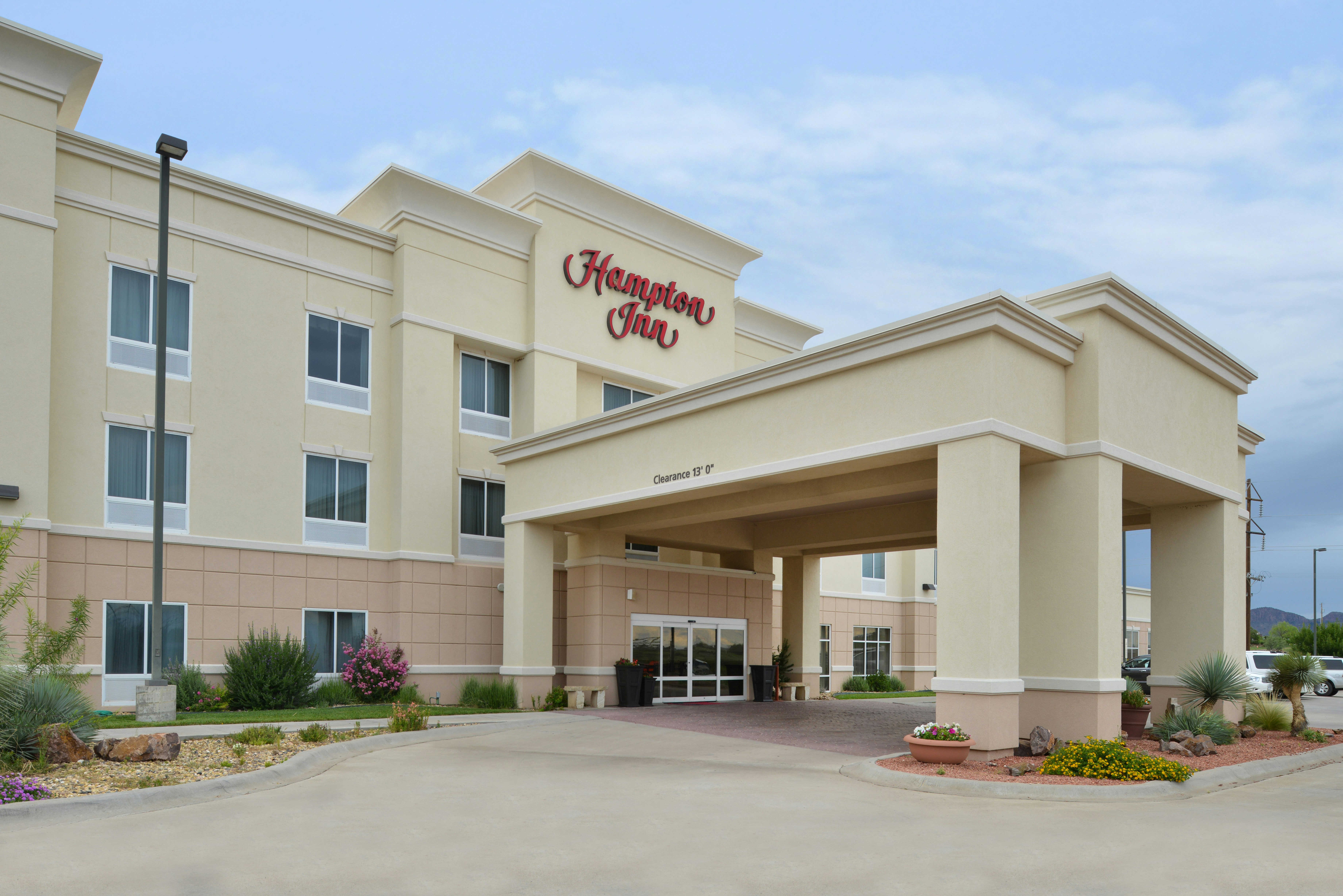 Hampton Inn Alpine 55/60