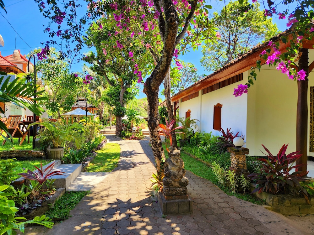 Swastika Bungalow 47/53