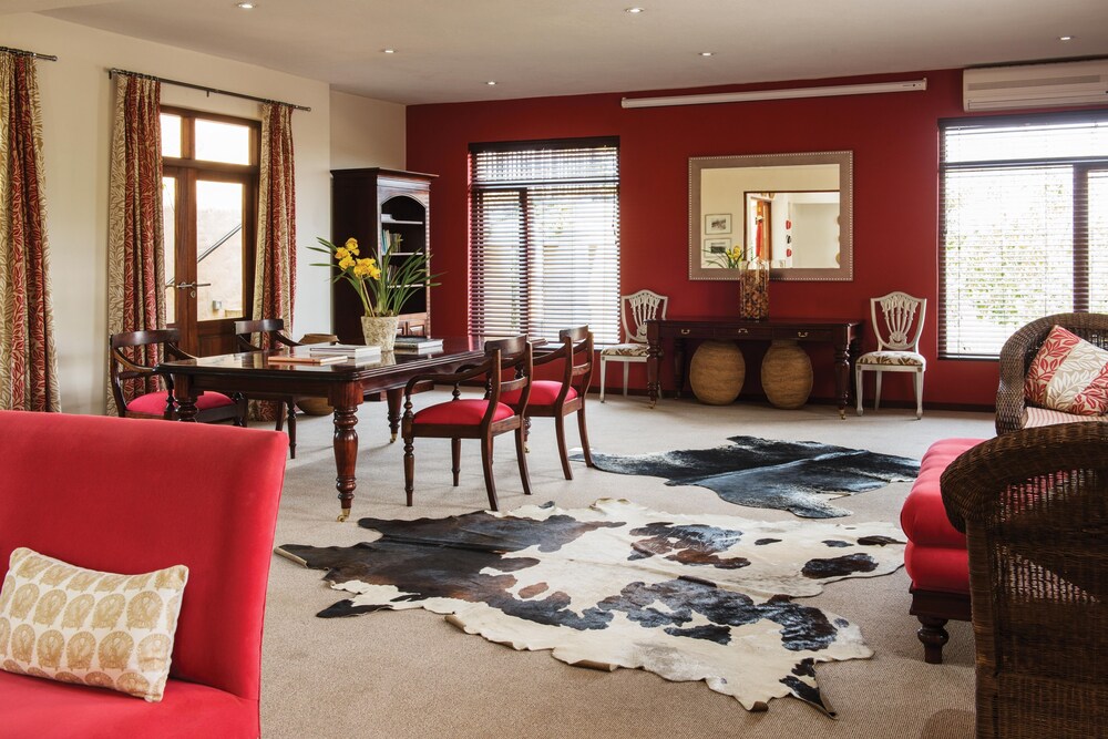 Casterbridge Hollow Boutique Hotel 32/52