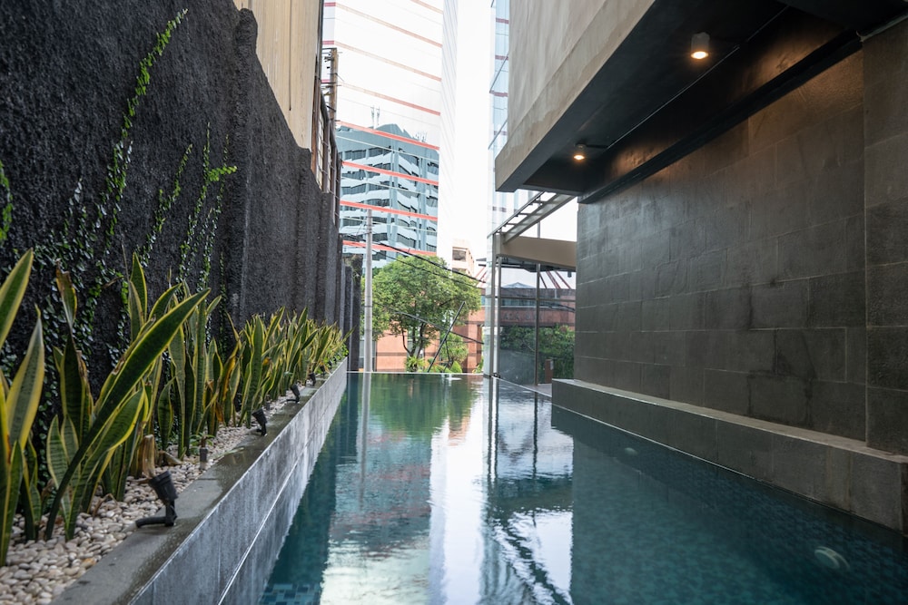 Goldvitel Hotel Surabaya 40/47