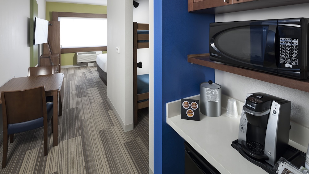 Holiday Inn Express Suites Orlando At Seaworld An Ihg Hotel in ORLANDO - FL