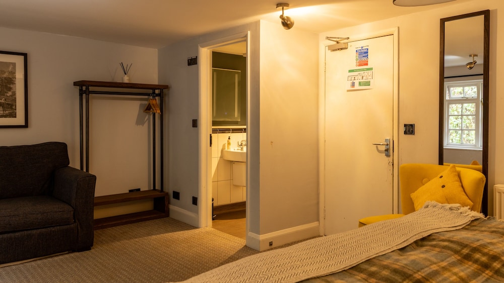 The Exeter Inn 32/51