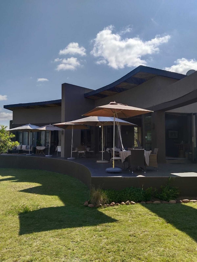 Sofala Lodge 21/23