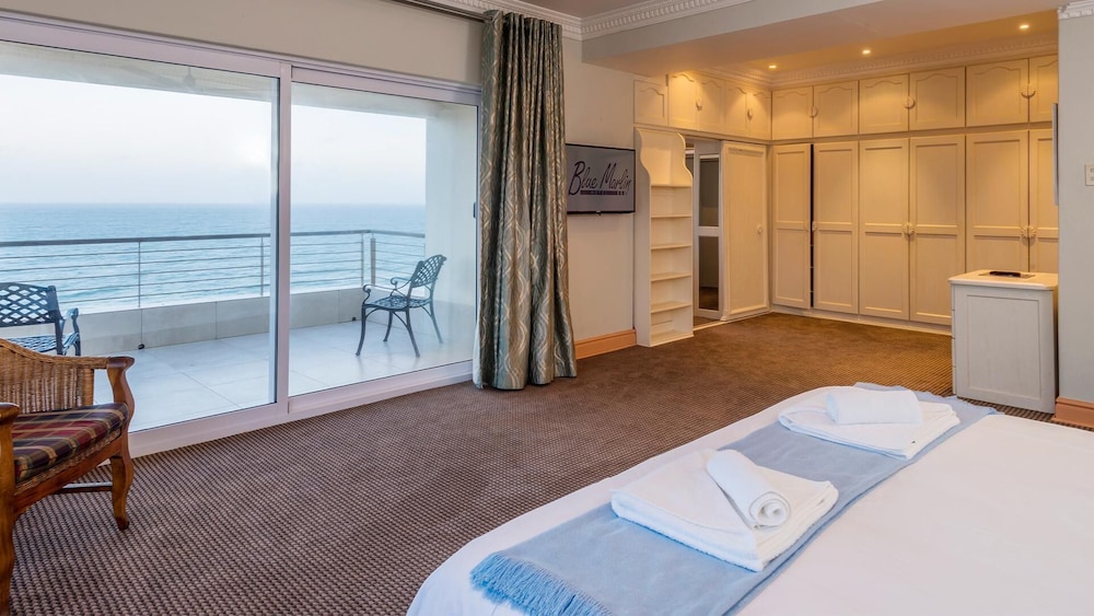 BLUE MARLIN HOTEL 46/84