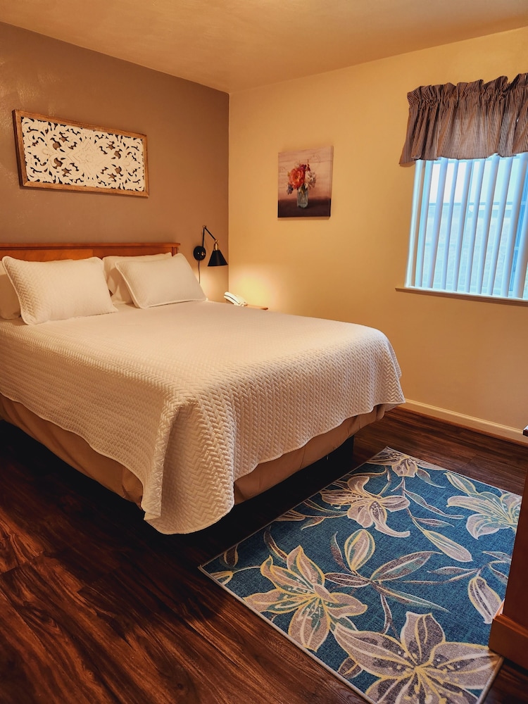 Affordable Corporate Suites of Overland Drive 12/65
