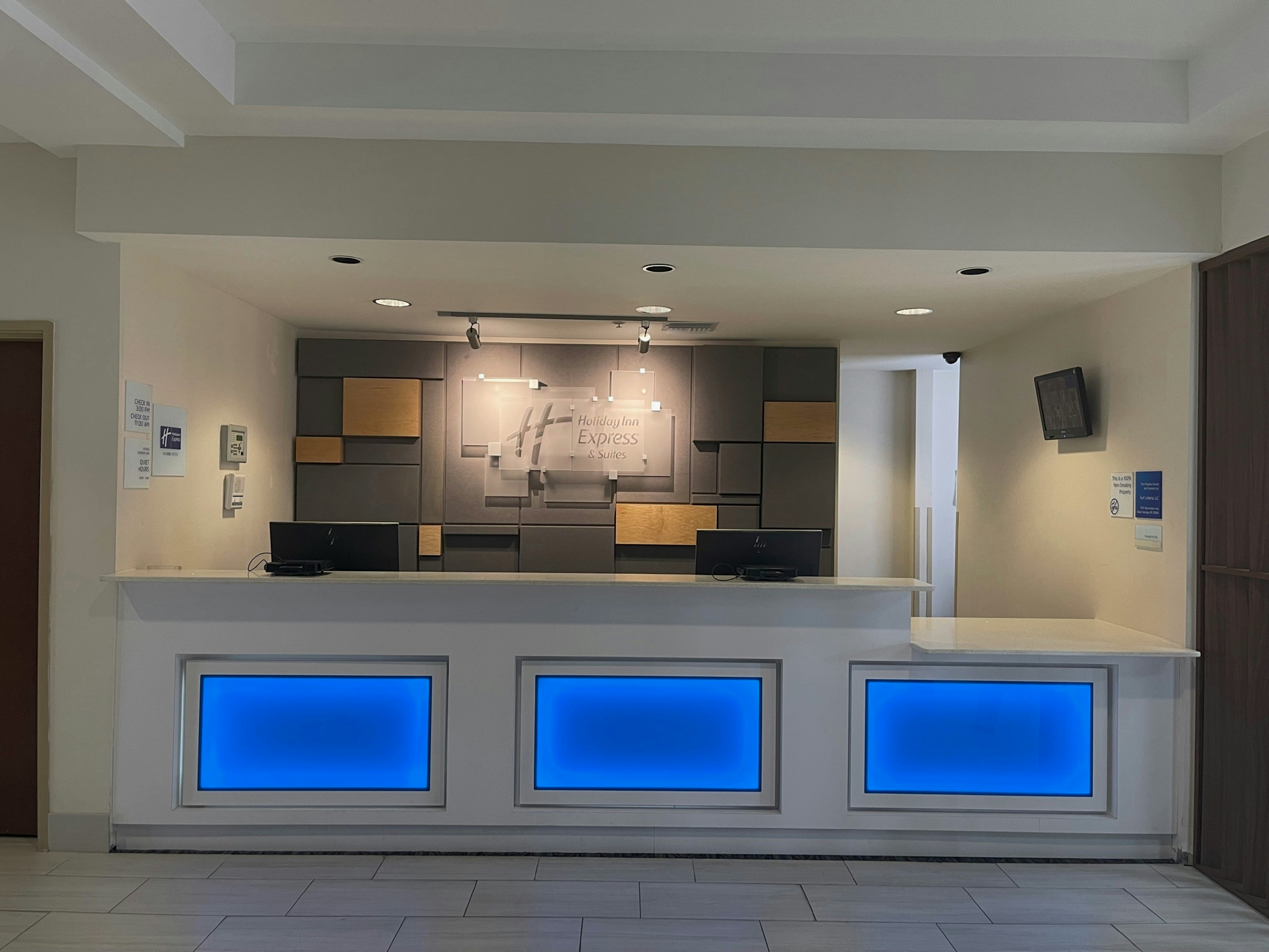 Holiday Inn Express Hotel and Suites Biloxi- Ocean Springs 5/44