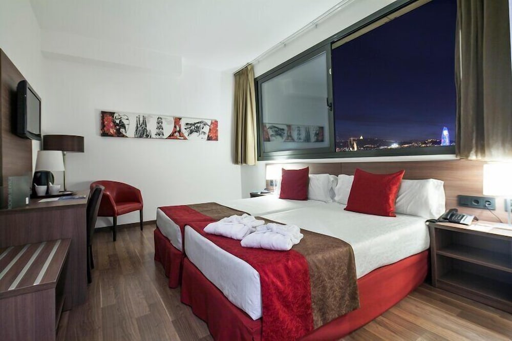 غرفة سوبيريور بسريرين منفصلين، Hotel Best 4 Barcelona 3/10