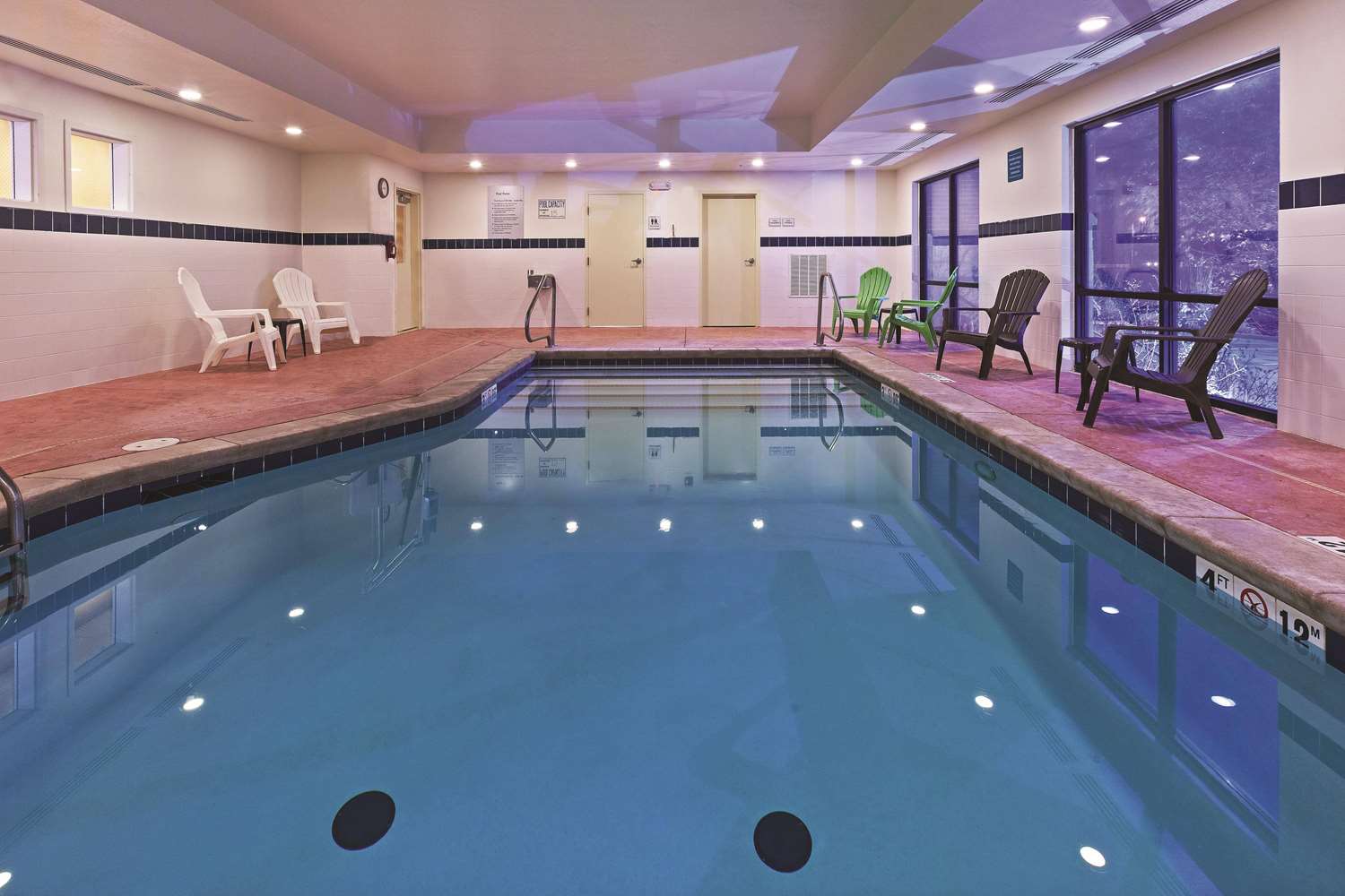 La Quinta Inn and Suites by Wyndham Edmond 13/29